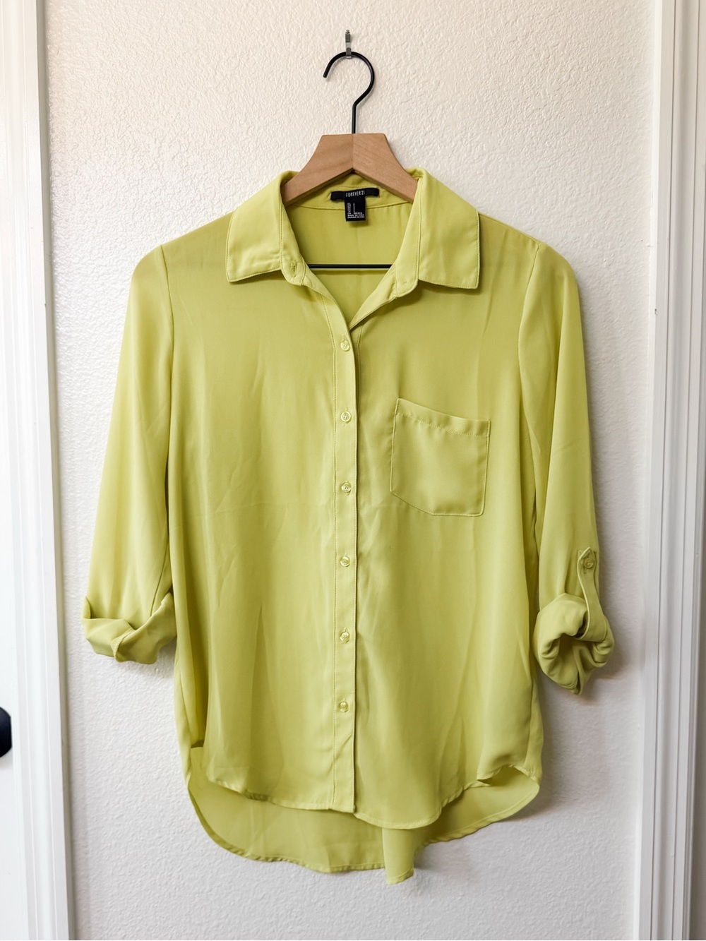 F21 | bold button up
